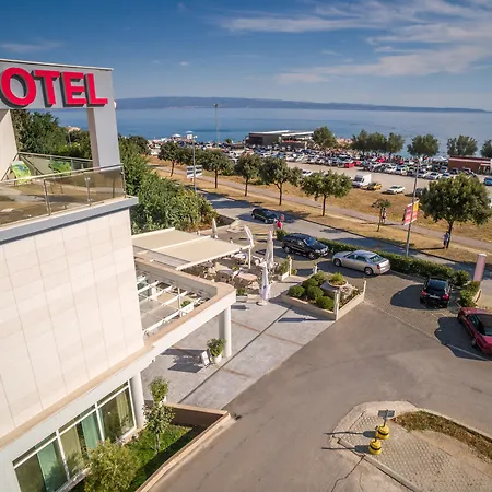 Otel Fanat 4*